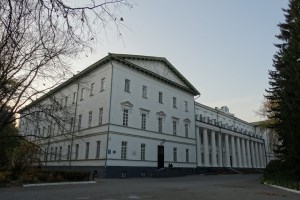 Грецький Ніжин і героїчні Крути: університет, Ніжин